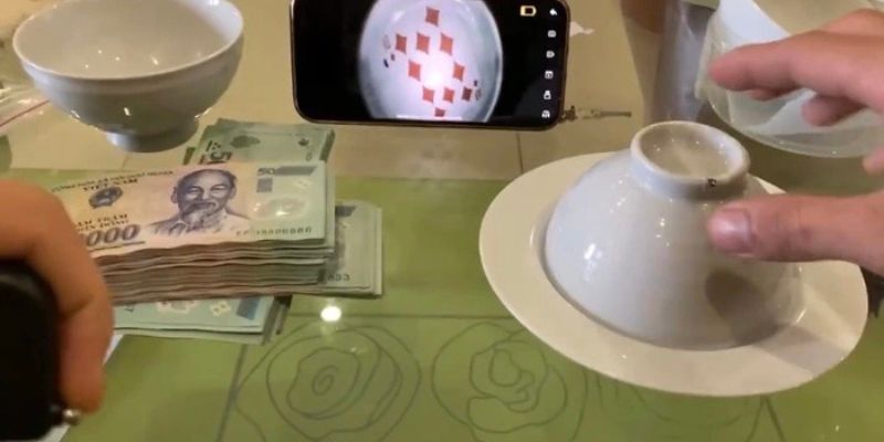 xóc đĩa bịp là gì